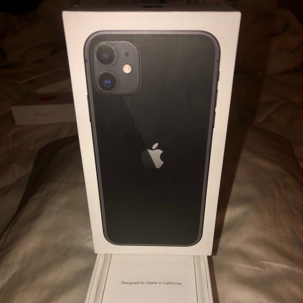 NEW Apple IPhone 11 box (256 Gb)
